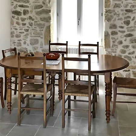 Les Hauts De *